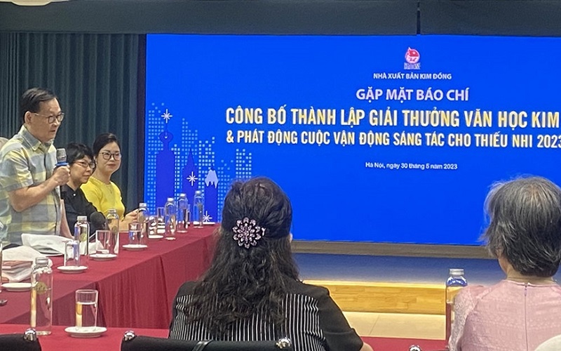 Thành lập Giải thưởng Văn học Kim Đồng và phát động cuộc vận động sáng tác cho thiếu nhi