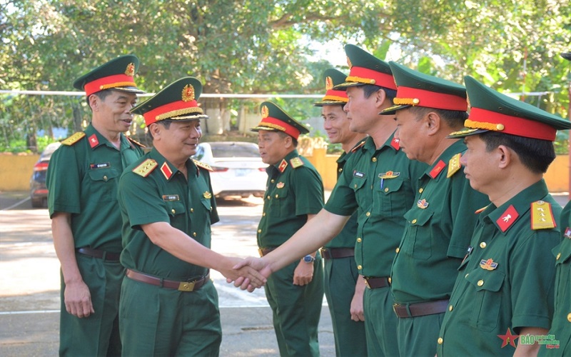 Thượng tướng Lê Huy Vịnh kiểm tra, làm việc với các đơn vị Cục Quân khí, Tổng cục Kỹ thuật