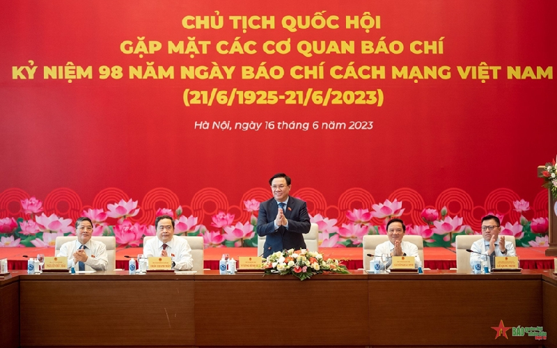 Chủ tịch Quốc hội Vương Đình Huệ: Người làm báo nước nhà vươn tầm hội nhập tự tin, giàu bản sắc