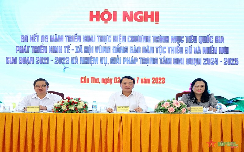 Nhiều kết quả nổi bật trong phát triển kinh tế-xã hội vùng đồng bào dân tộc thiểu số và miền núi