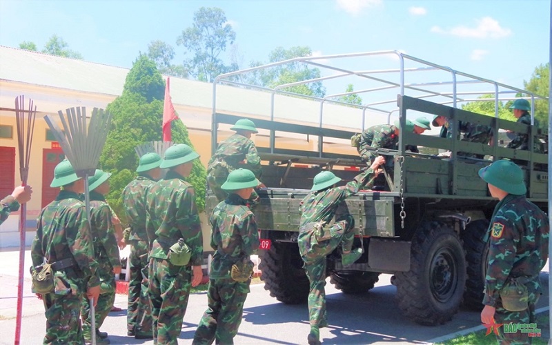 Cháy dữ dội rừng thông tại Nam Đàn, Nghệ An, huy động hơn 500 lượt người chữa cháy