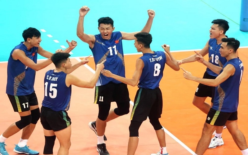 Bóng chuyền nam Việt Nam thẳng tiến vào bán kết giải AVC Challenge Cup 2023