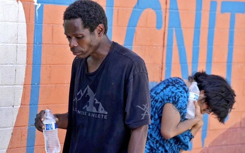 Mỹ đối mặt với sóng nhiệt kéo dài, nhiệt độ lên tới 53,33 độ C