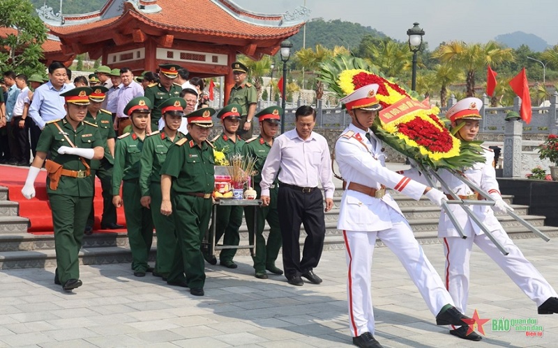 Truy điệu, an táng hài cốt liệt sĩ tại Hà Giang