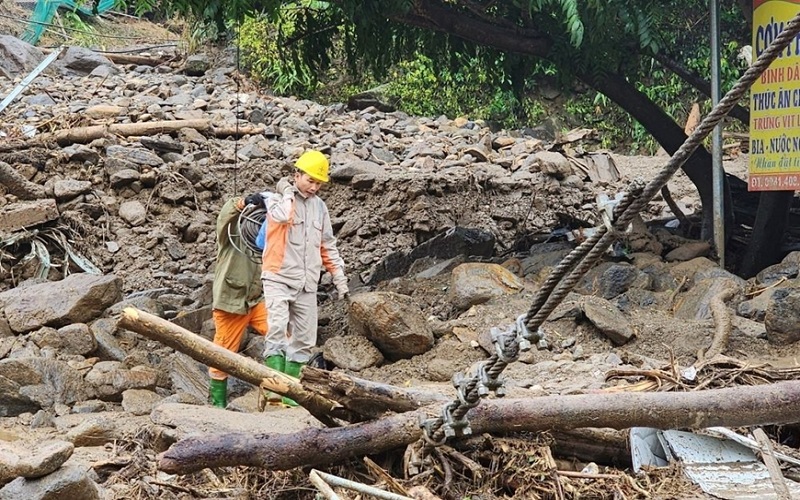 Hôm nay (10-8) sẽ cấp điện trở lại cho huyện Mù Cang Chải