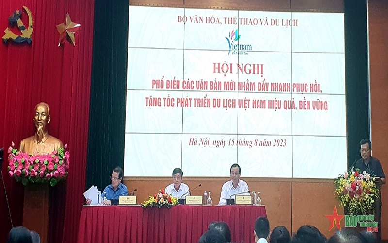 Đẩy nhanh phục hồi, tăng tốc phát triển du lịch Việt Nam hiệu quả bền vững