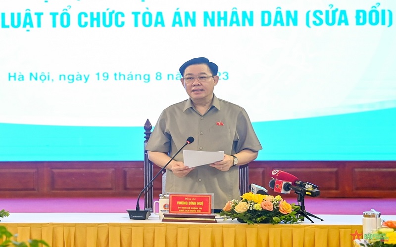 Chủ tịch Quốc hội Vương Đình Huệ làm việc với Tòa án Nhân dân Tối cao