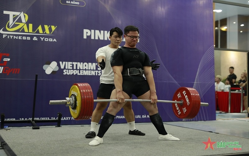 Kỷ lục quốc gia bị phá tại giải powerlifting 2023