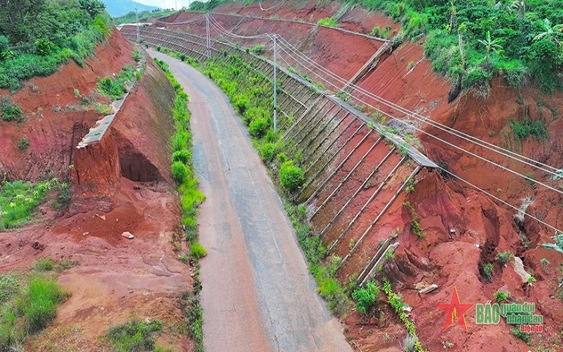 Đường tránh phía Nam thành phố Bảo Lộc (Lâm Đồng) sạt lở, sụt lún nghiêm trọng