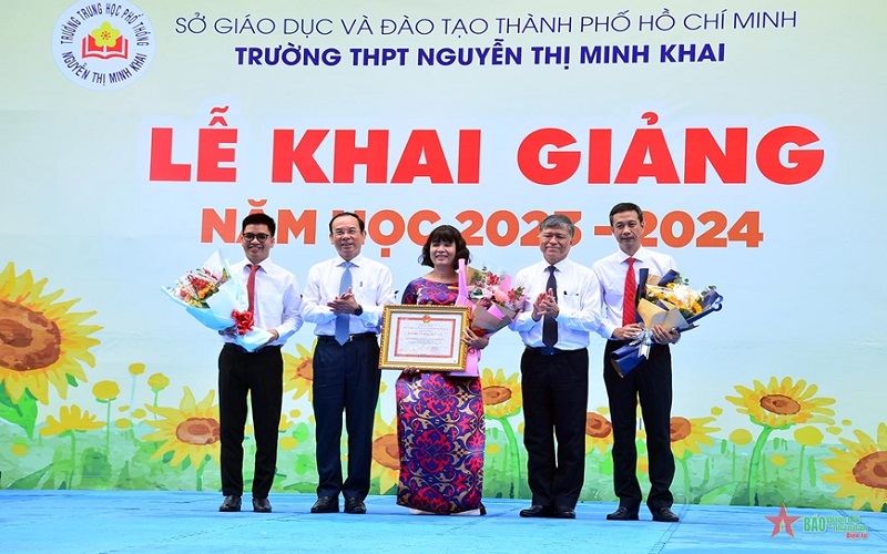 Hơn 1,7 triệu trẻ mầm non, học sinh tại TP Hồ Chí Minh chính thức vào năm học mới