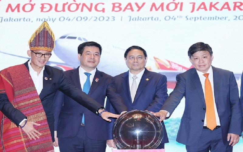 Vietjet công bố đường bay thẳng Hà Nội - Jakarta với sự chứng kiến của lãnh đạo Việt Nam và Indonesia