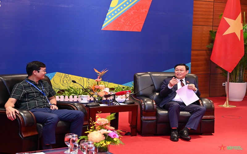 Chủ tịch Quốc hội Vương Đình Huệ: Phát huy sức trẻ, sự sáng tạo, khát vọng và tinh thần cống hiến để chung tay phát triển đất nước thịnh vượng