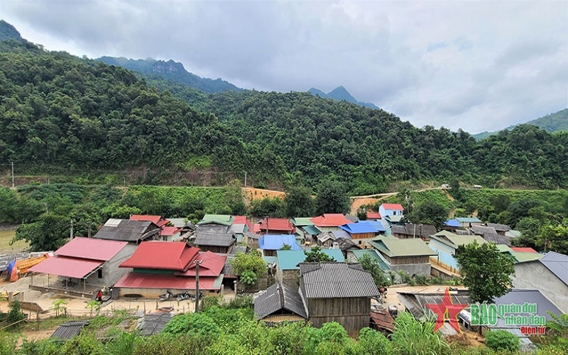 Điện Biên:Tết “Hoa mào gà” ở Pa Thơm