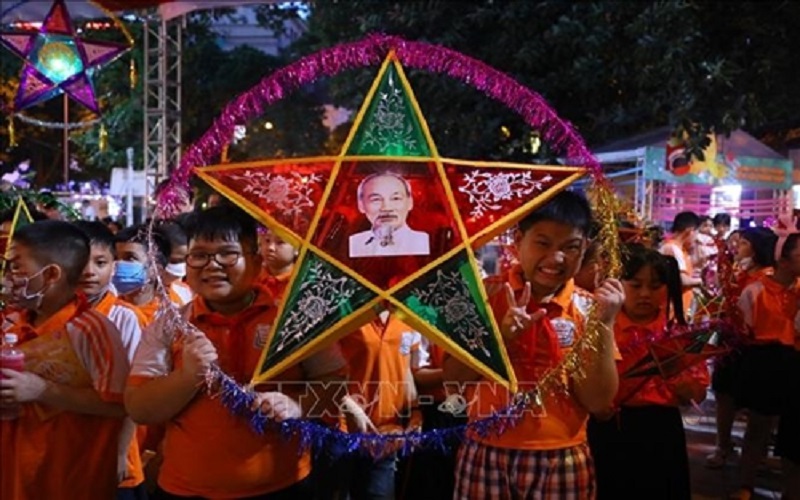 Thành phố Hồ Chí Minh: Điều tra nguyên nhân một trẻ tử vong nghi ngộ độc bánh tại Lễ hội Trung thu