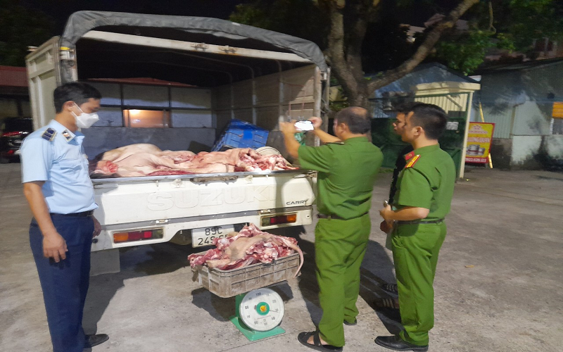 Hưng Yên: Ngăn chặn kịp thời gần 1,4 tấn thịt lợn không đảm bảo ATTP đang trên đường tiêu thụ