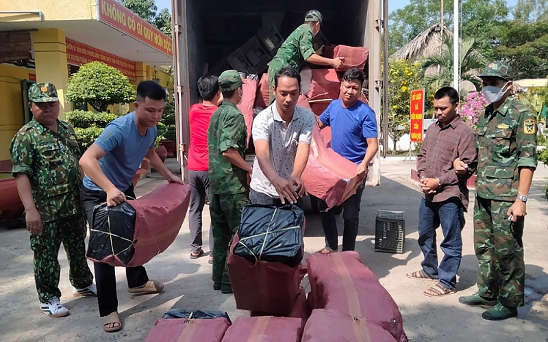 Hải quan Long An: Kiểm soát chặt đường mòn, lối mở ngăn chặn buôn lậu thuốc lá