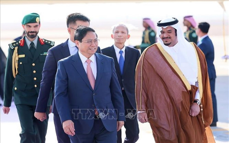 Thủ tướng Chính phủ Phạm Minh Chính tới Riyadh, bắt đầu chuyến công tác dự Hội nghị cấp cao ASEAN - GCC và thăm Vương quốc Saudi Arabia