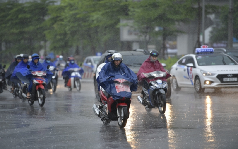 Thời tiết hôm nay (31-10): Miền Trung mưa lớn, nguy cơ ngập lụt