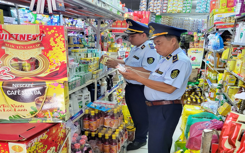 Kiên Giang: Triển khai kiểm tra cao điểm chống buôn lậu, gian lận thương mại và hàng giả trước, trong và sau Tết Nguyên đán Giáp Thìn năm 2024