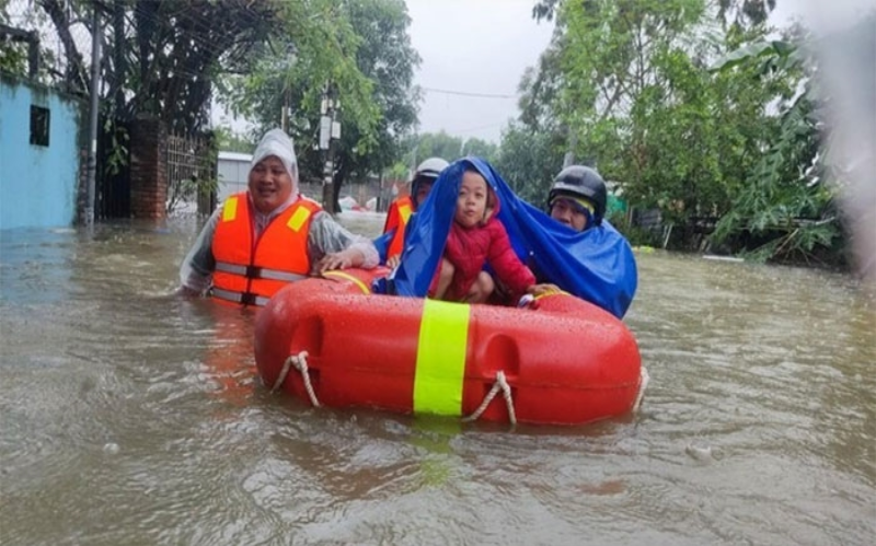 Miền Trung mưa lớn bất thường dù đang ảnh hưởng của El Nino