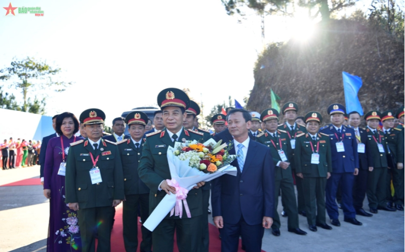 Giao lưu hữu nghị quốc phòng biên giới Việt Nam-Lào-Campuchia lần thứ nhất chính thức bắt đầu