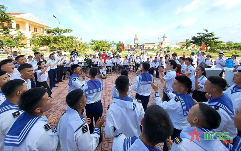 Một thập kỷ kết nối yêu thương