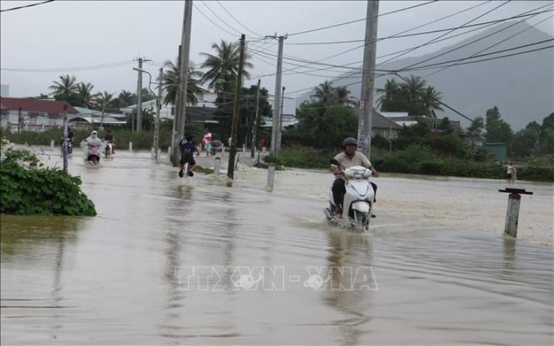 Áp thấp nhiệt đới đang tiến gần Biển Đông