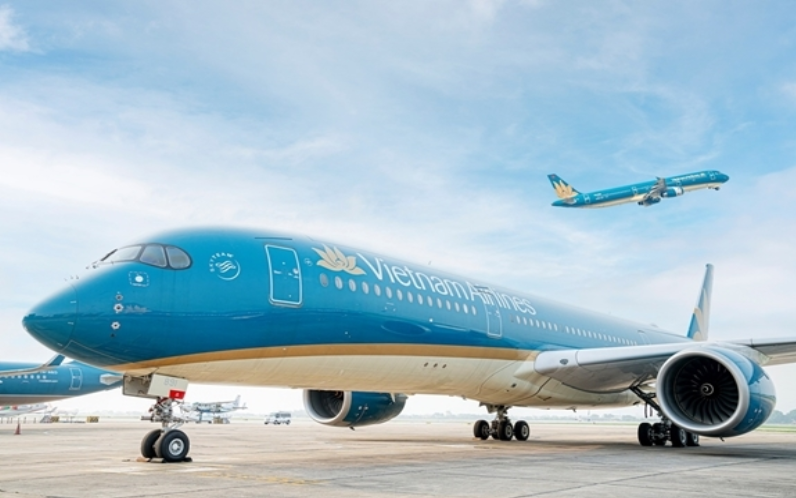 Thoát diện cảnh báo, cổ phiếu của Vietnam Airlines vẫn đứng trước nguy cơ bị hủy niêm yết