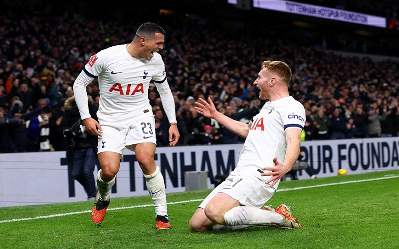 Tin thể thao hôm nay (6-1): Ronaldo giành 4 giải thưởng, Tottenham thắng nhọc