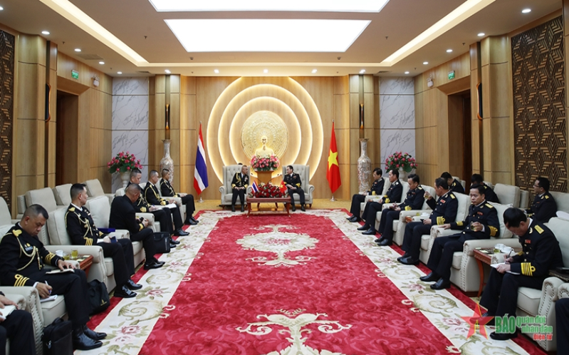 Tư lệnh Hải quân Hoàng gia Thái Lan thăm Hải quân Nhân dân Việt Nam