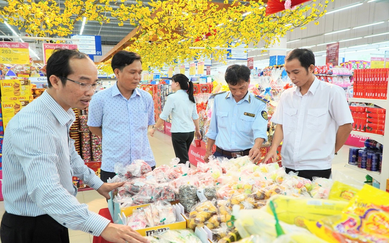 Đoàn kiểm tra liên ngành về đảm bảo an toàn thực phẩm dịp trước, trong và sau Tết Nguyên đán Giáp Thìn và mùa Lễ hội Xuân năm 2024 tại Tây Ninh