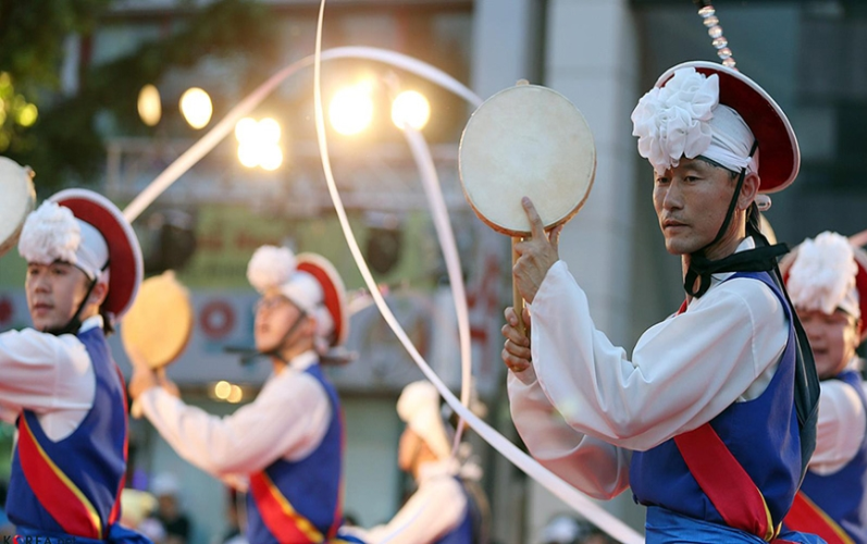 Gangneung trong dự án Local 100 của Hàn Quốc