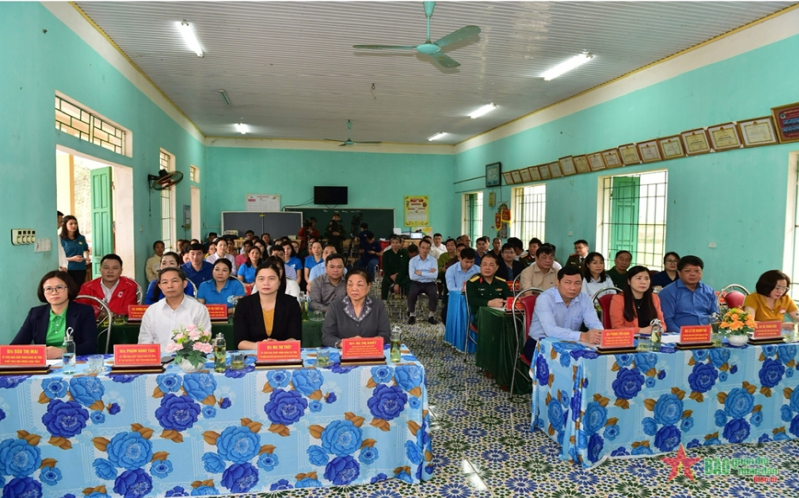 Bộ CHQS tỉnh Tuyên Quang: Chung tay xây dựng nhà Đại đoàn kết tại xã Hùng Lợi