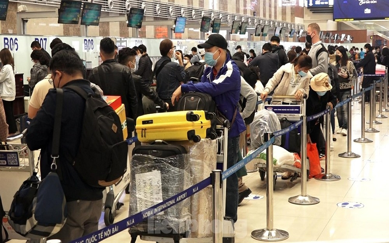 Số chuyến bay "delay" tăng vọt