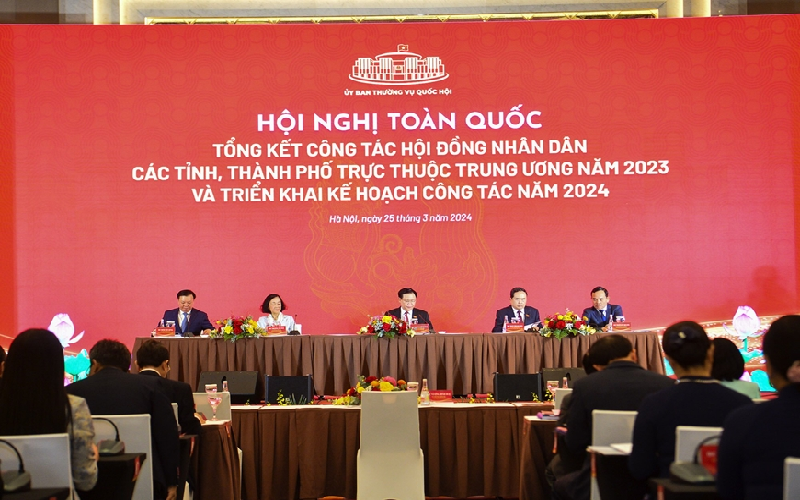 Nâng cao chất lượng hoạt động của Hội đồng nhân dân, chuẩn bị tốt nhân sự Đại hội đảng bộ các cấp