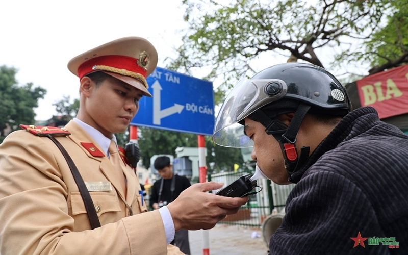 Cảnh sát giao thông, Công an TP Hà Nội: Xử lý hơn 500 trường hợp vi phạm trong ngày 9-4