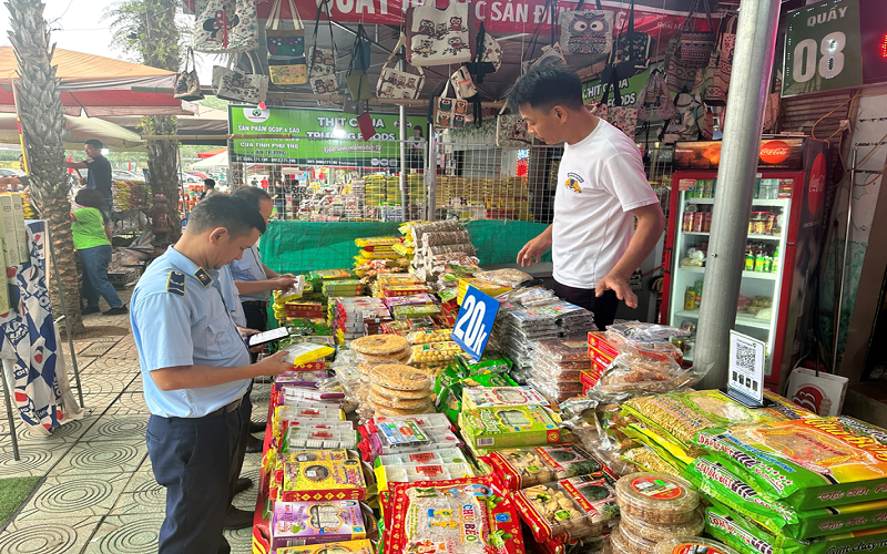 Tăng cường kiểm tra, giám sát chặt chẽ hoạt động kinh doanh, dịch vụ hàng hóa dịp Lễ hội Đền Hùng và Tuần Văn hóa - Du lịch Đất Tổ năm 2024