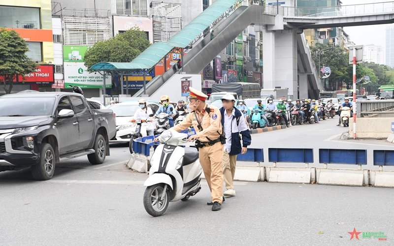 Xử lý tình trạng học sinh, sinh viên vi phạm an toàn giao thông