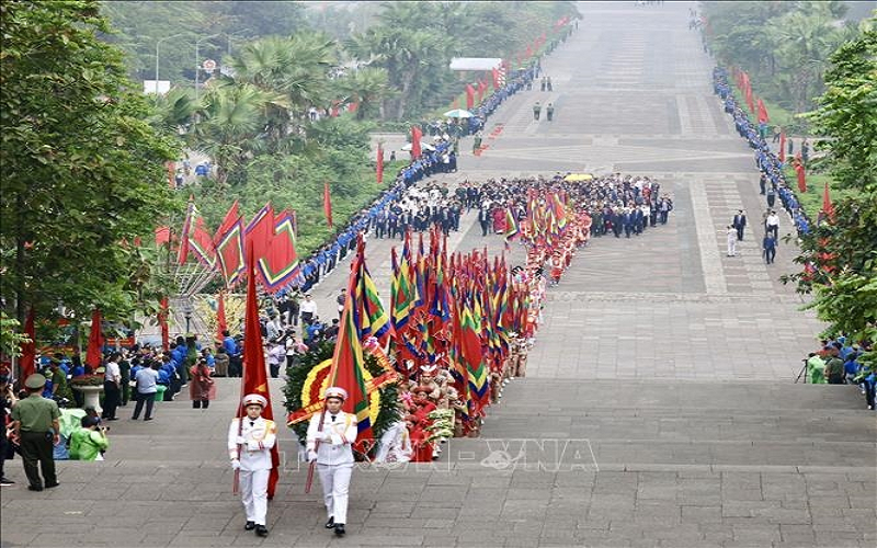 Giỗ Tổ Hùng Vương 2024: Không khí linh thiêng ngày chính lễ