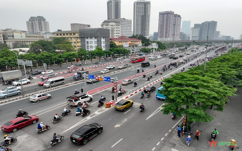 Hà Nội thông xe hai cầu vượt thép Mai Dịch rạng sáng 6-5