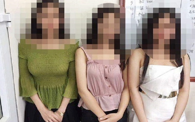 Hà Nội bắt ‘tú ông’ quản lý đường dây 300 gái mại dâm qua mạng internet