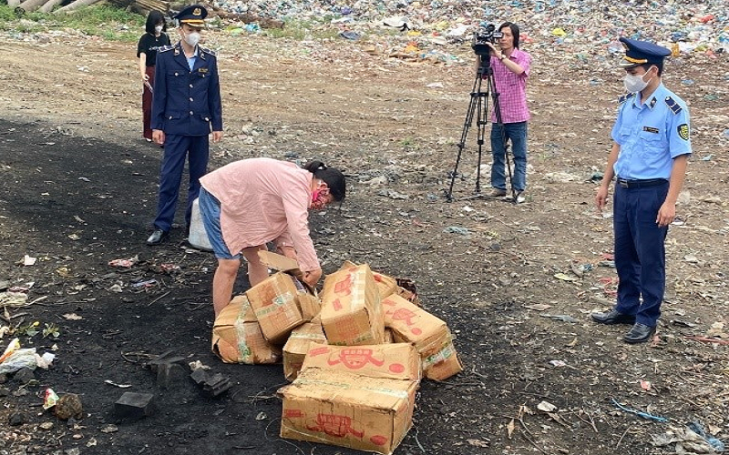 Hà Giang: Đội QLTT số 1 xử phạt gần 70 triệu đồng trong tháng hành động vì an toàn thực phẩm năm 2024