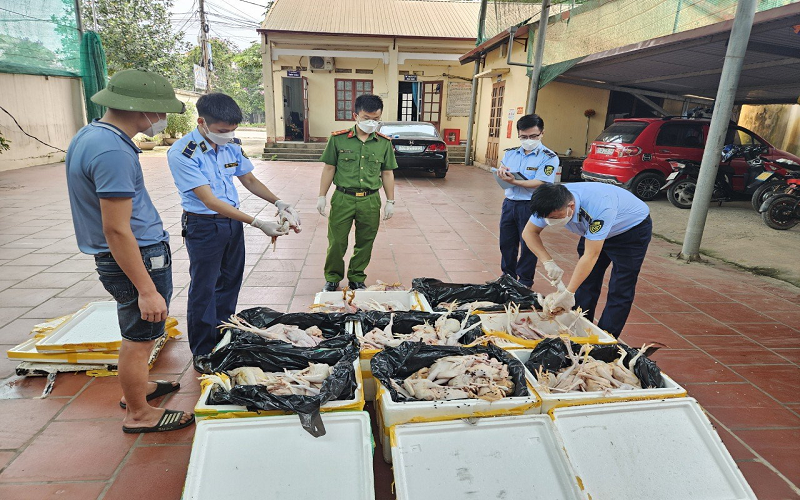 Thái Nguyên: Phát hiện gần 200kg thịt gà không đảm bảo an toàn thực phẩm