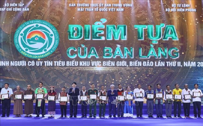 Thường trực Ban Bí thư: Phát huy vai trò của người có uy tín trong bảo vệ chủ quyền lãnh thổ