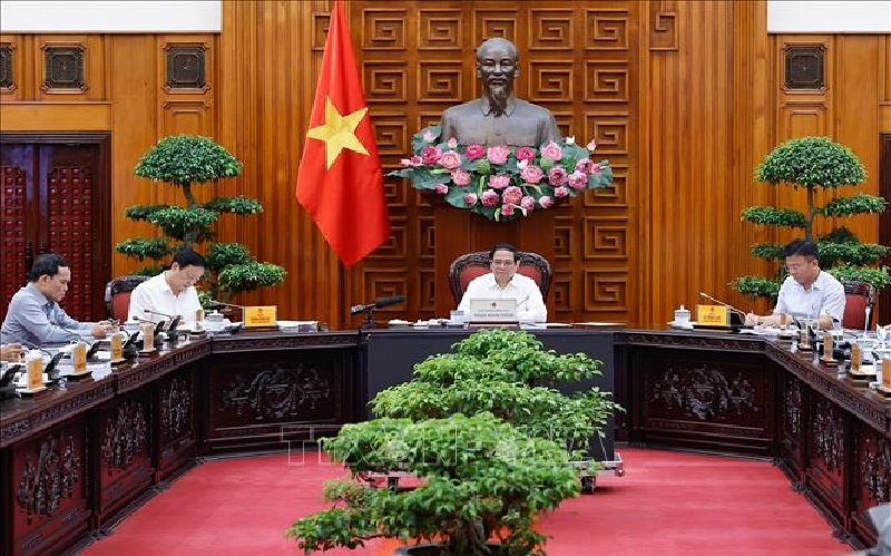 Thủ tướng Phạm Minh Chính: Khẩn trương hoàn thiện Đề án xây dựng tuyến đường sắt tốc độ cao trục Bắc – Nam