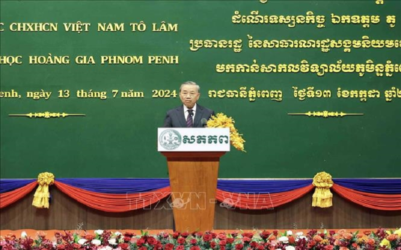 Chủ tịch nước Tô Lâm thăm Đại học Tổng hợp Hoàng gia Phnom Penh