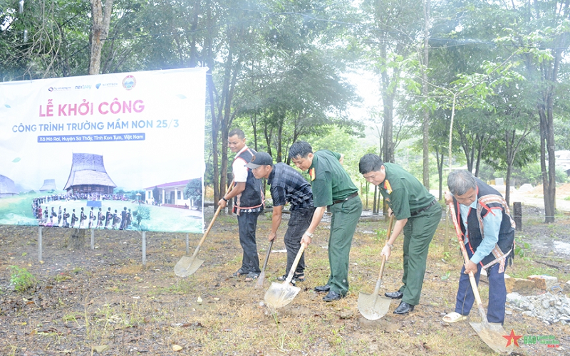 Chung tay nâng cao chất lượng giáo dục mầm non khu vực biên giới Mô Rai