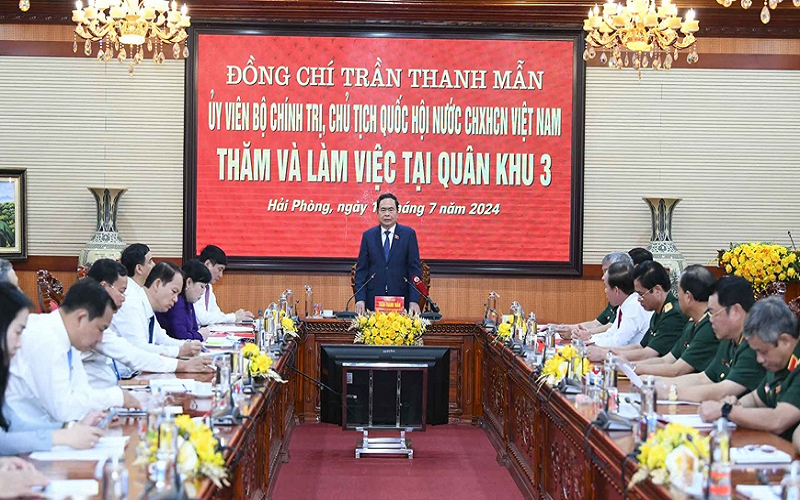 Chủ tịch Quốc hội Trần Thanh Mẫn: Quân khu 3 vững tinh thần đoàn kết, khắc phục khó khăn, hoàn thành tốt mọi nhiệm vụ