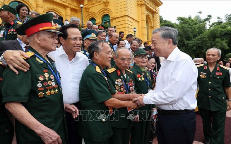 Chủ tịch nước Tô Lâm: Cần tiếp tục giải quyết tốt các chế độ, chính sách cho người có công