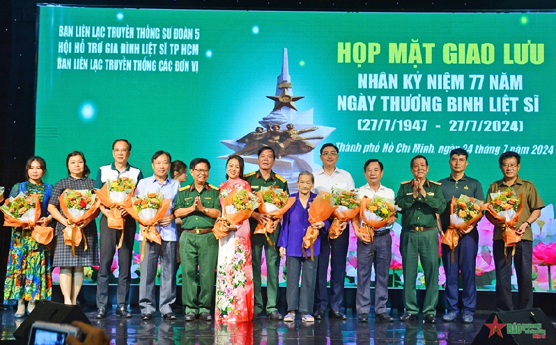 Họp mặt, tặng quà tri ân 113 thương binh nặng